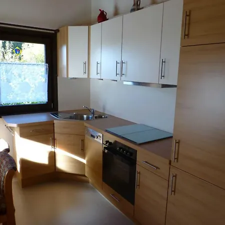 Oefingen 06 Hébergement de vacances