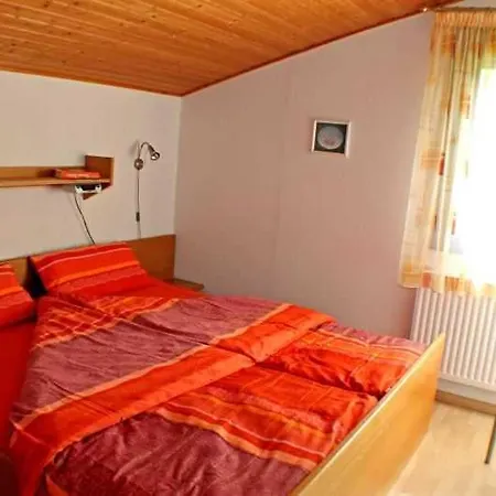 Oefingen 06 Hébergement de vacances *